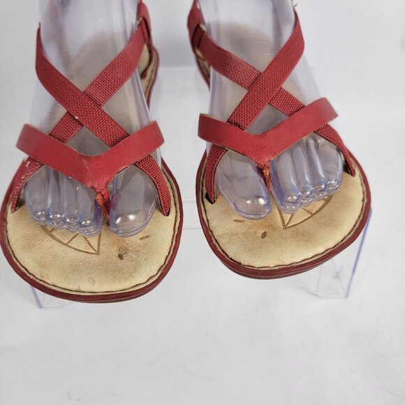 BORN Women's 8 Red Strappy Summer Sandals Flats‎ Leather Boho Casual - Picture 3 of 12